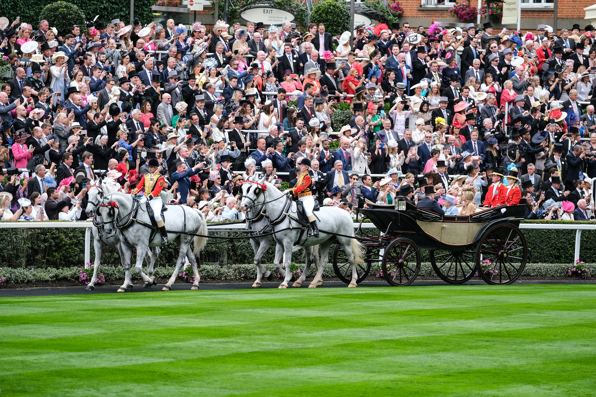 Covid-19 restrictions appear set to be lifted in boost to racing in England