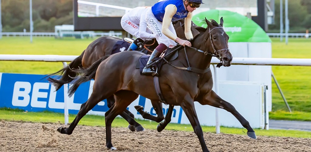 TALLULAH MYLA returns to winning form!