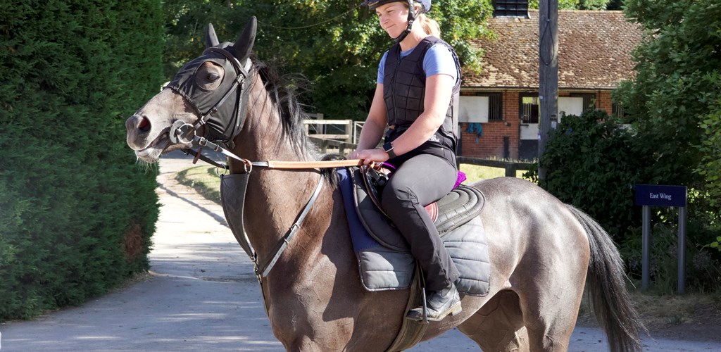 Sukanya Shines on Debut Victory at Newbury