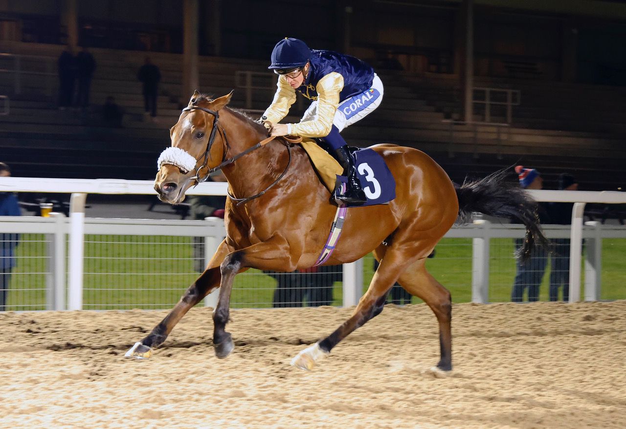 Marchogion strikes in style at Southwell